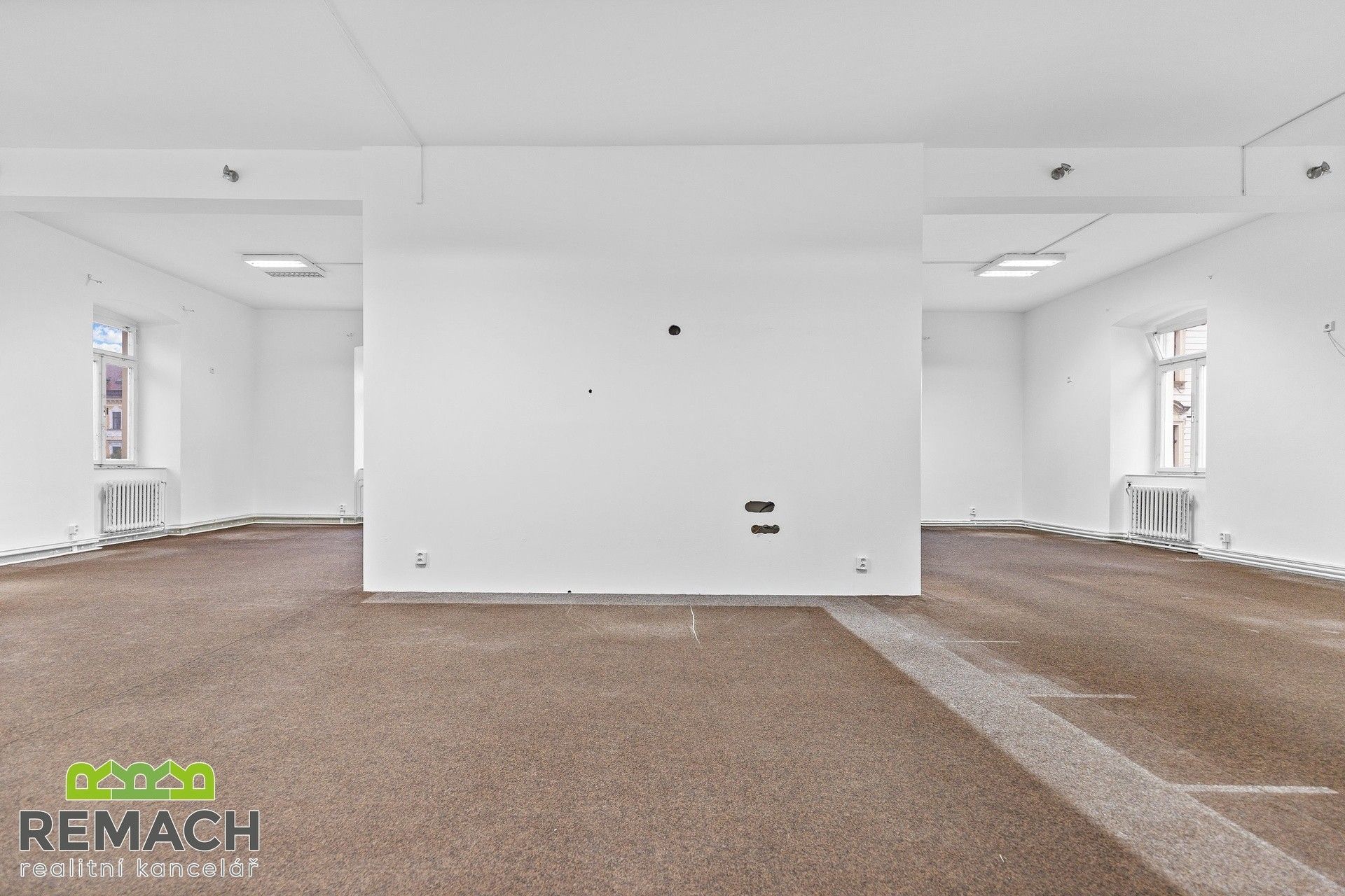 Pronájem komerčního prostoru 110 m² - foto 5