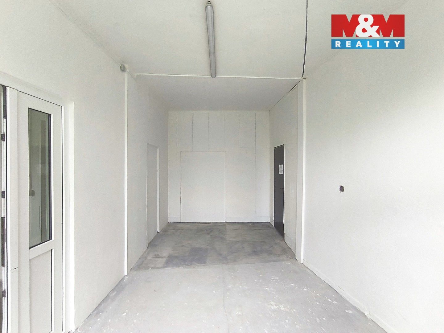 Prodej komerčního prostoru 2200 m² - foto 12