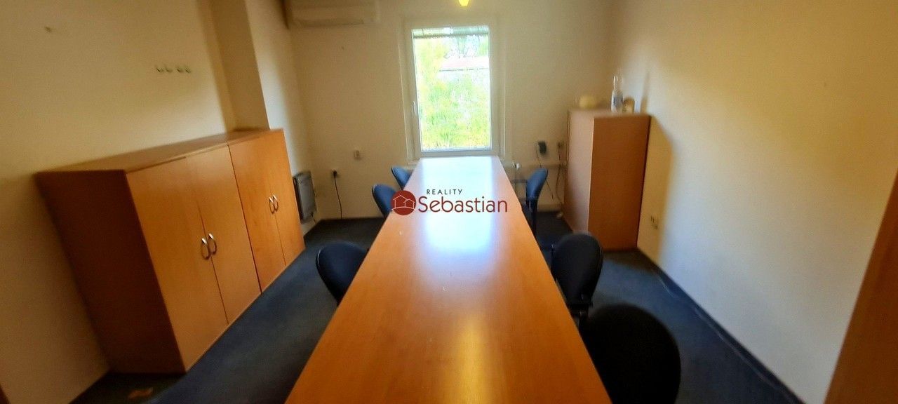 Pronájem komerčního prostoru 340 m² - foto 6