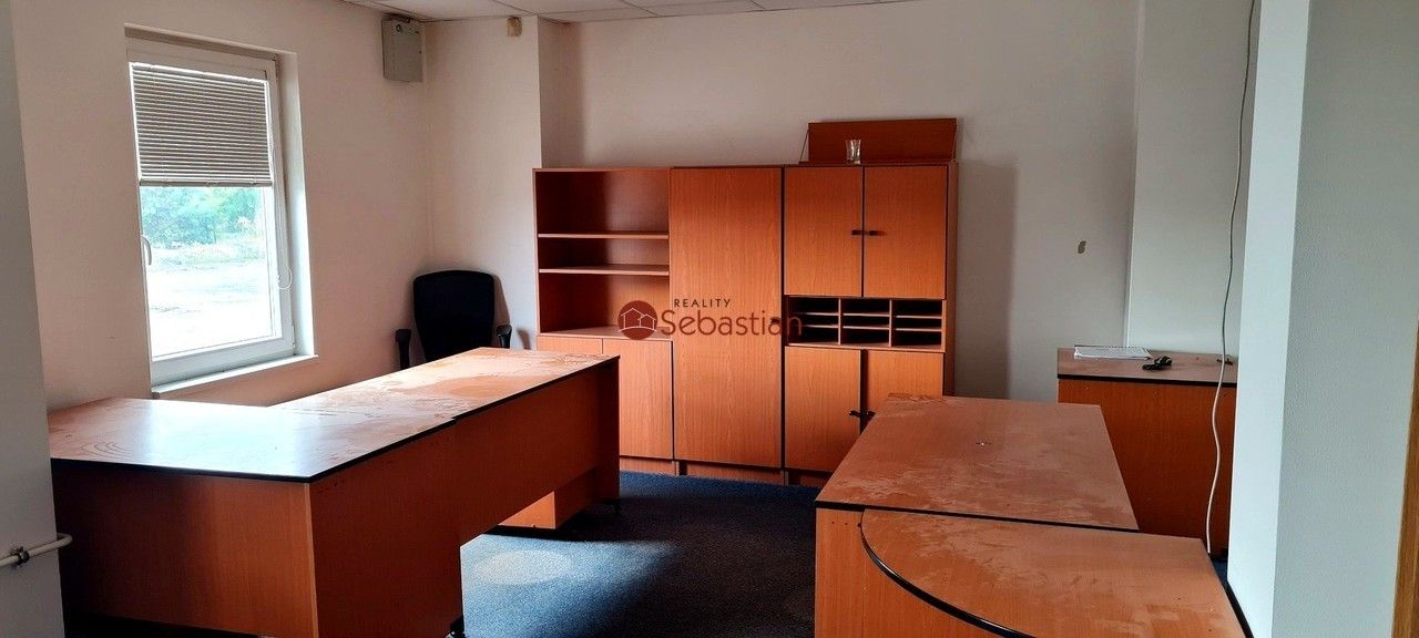 Pronájem komerčního prostoru 340 m² - foto 1
