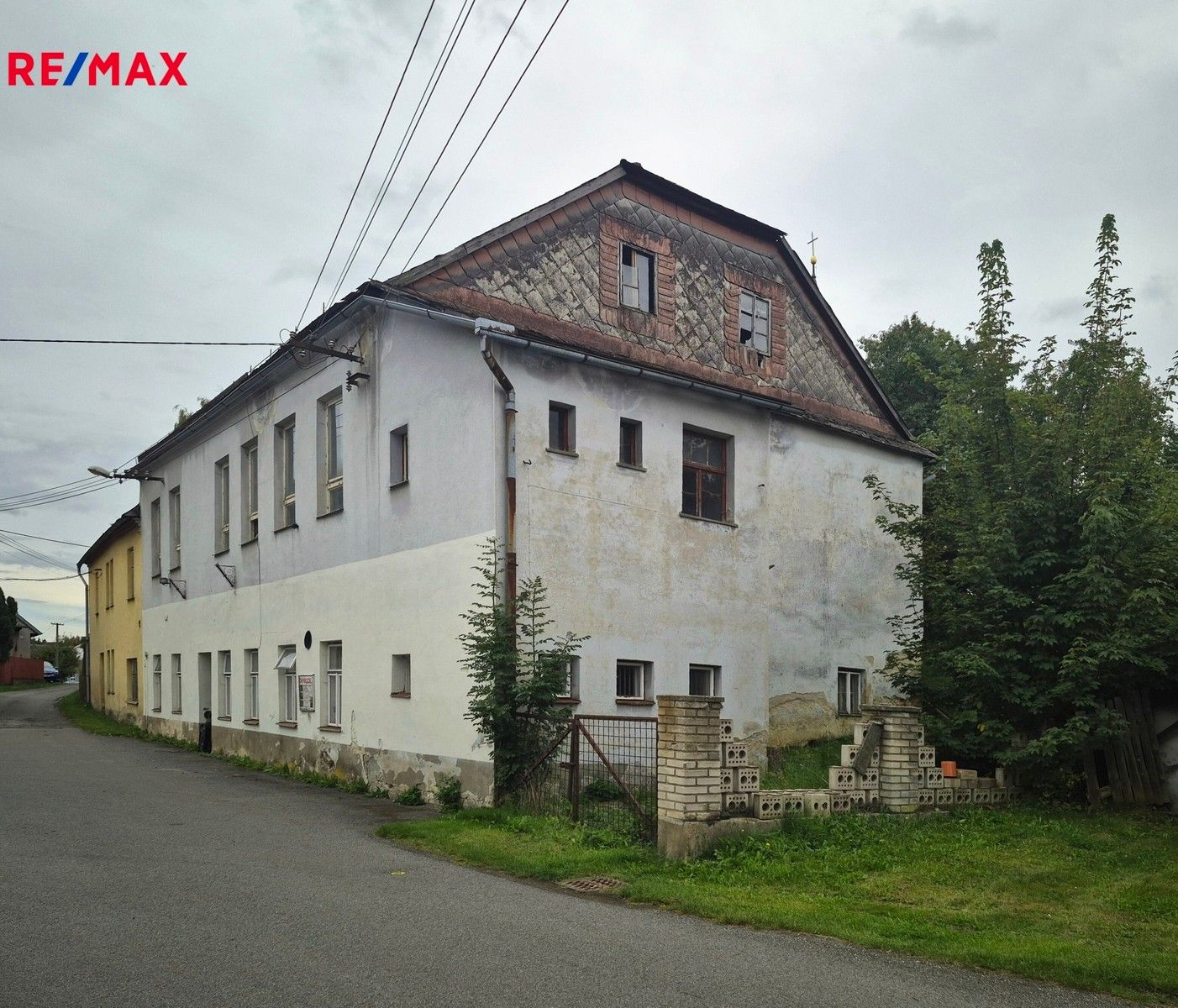 Prodej komerčního prostoru 372 m² - foto 2