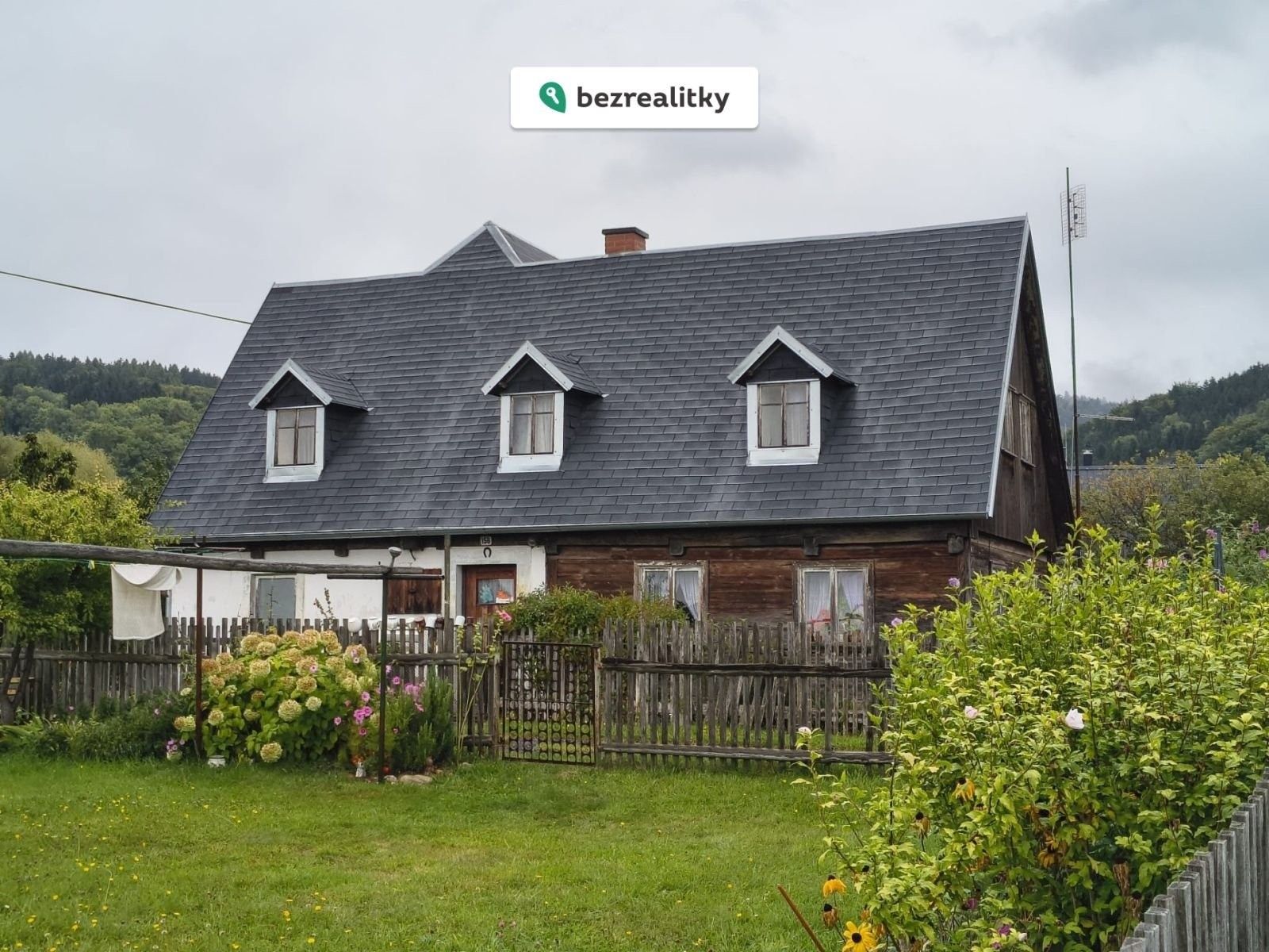 Prodej nemovitosti 290 m² - foto 1