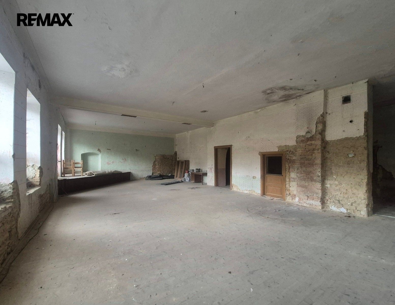 Prodej komerčního prostoru 372 m² - foto 20