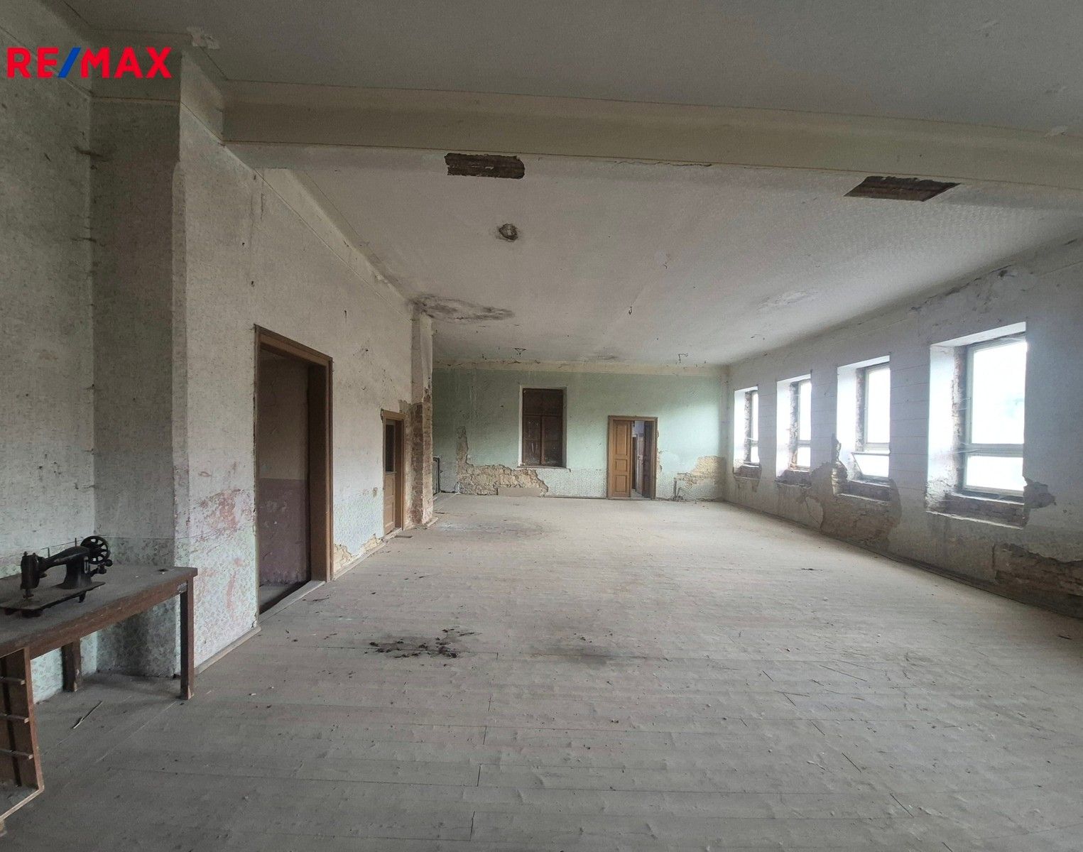 Prodej komerčního prostoru 372 m² - foto 18