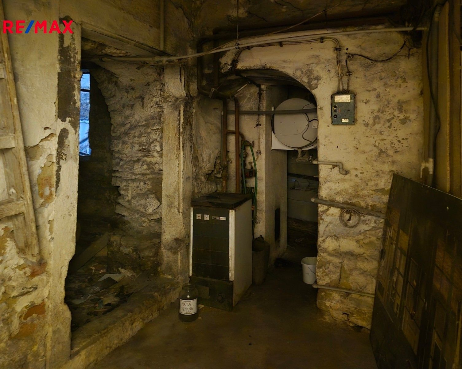 Prodej komerčního prostoru 372 m² - foto 24