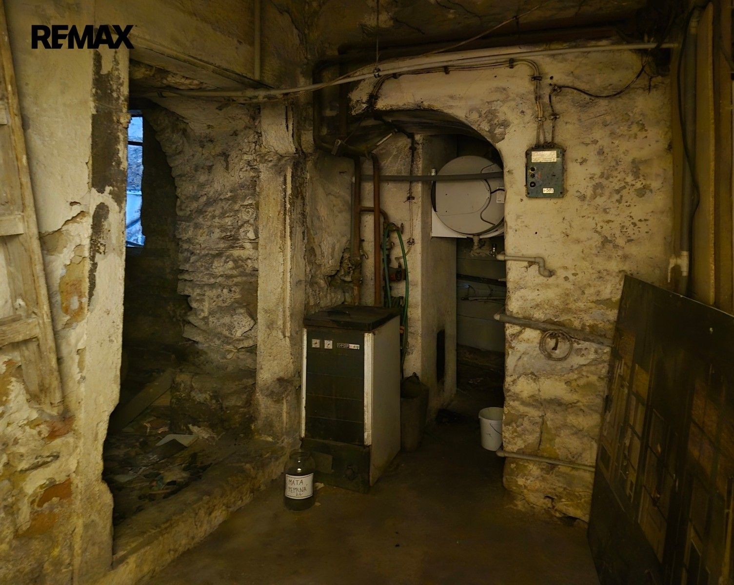Prodej komerčního prostoru 372 m² - foto 25