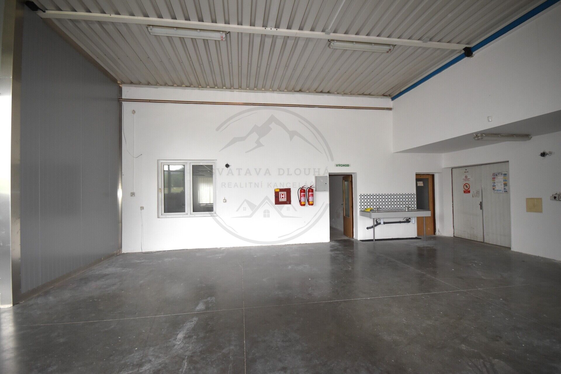 Pronájem komerčního prostoru 4811 m² - foto 10
