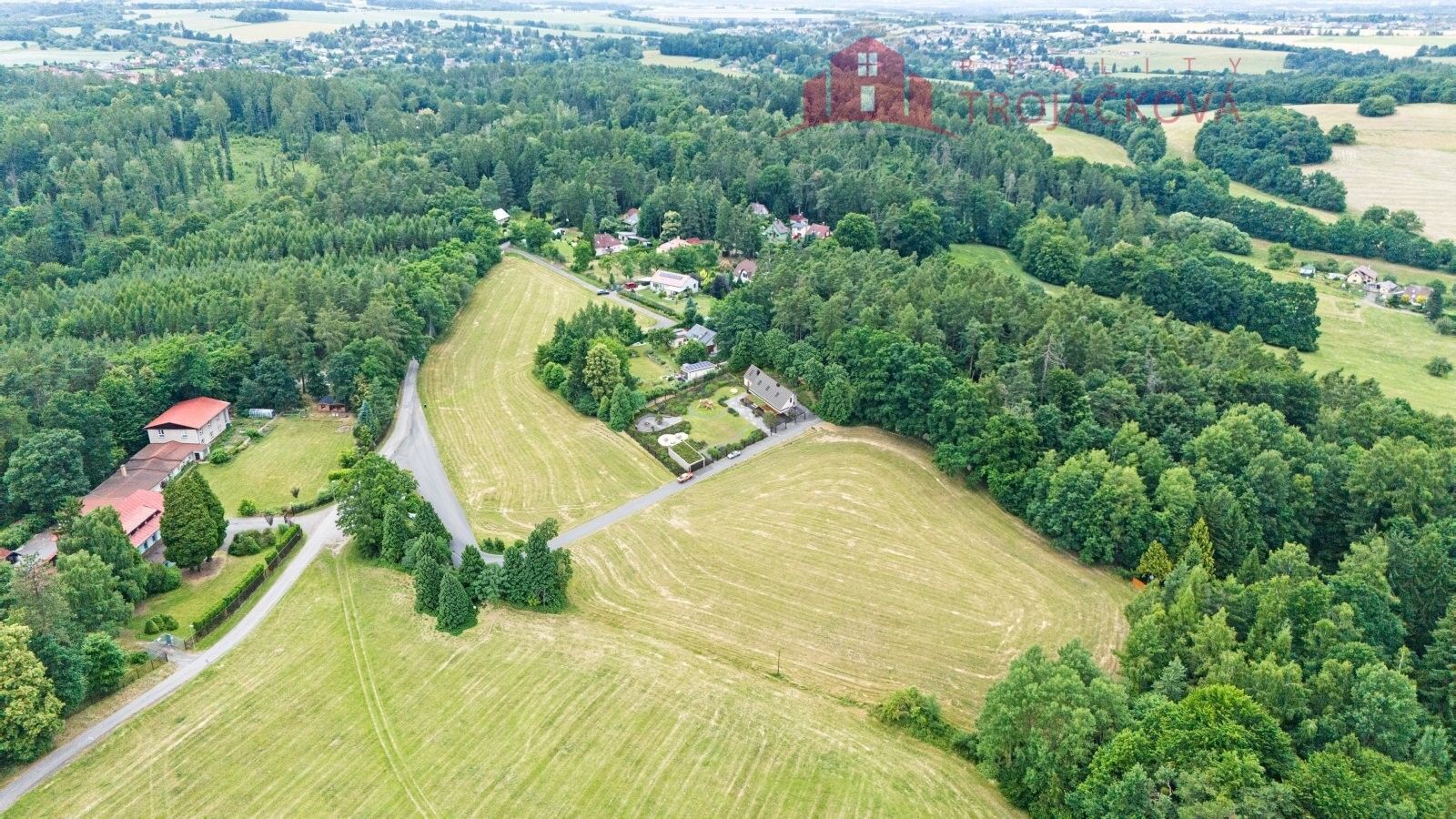 Prodej pozemku 2203 m² - foto 7