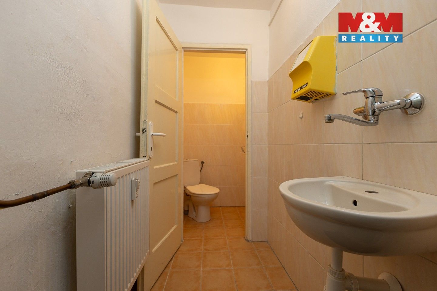 Pronájem komerčního prostoru 200 m² - foto 10