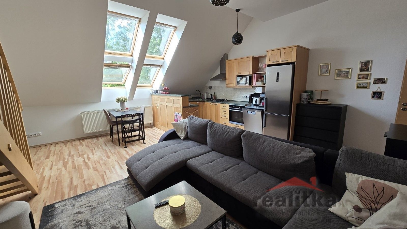 Prodej bytu 3+kk 98 m² - foto 1