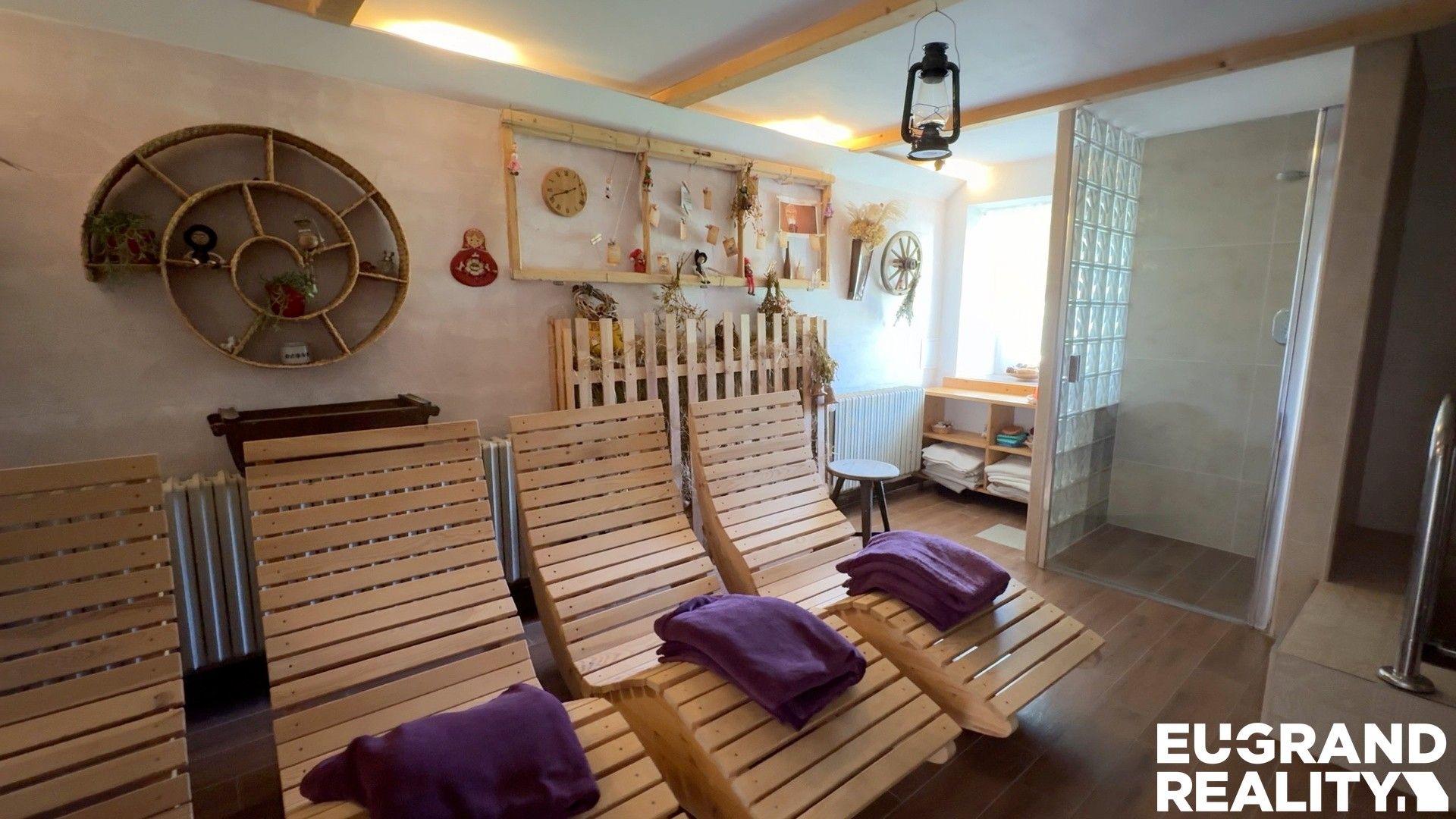 Prodej komerčního prostoru 683 m² - foto 11