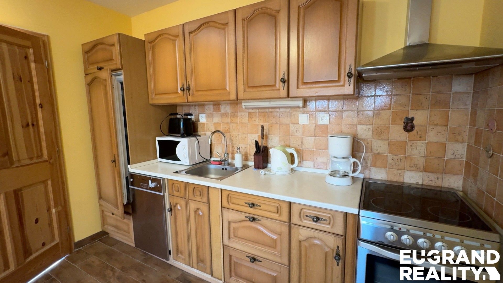 Prodej komerčního prostoru 683 m² - foto 29