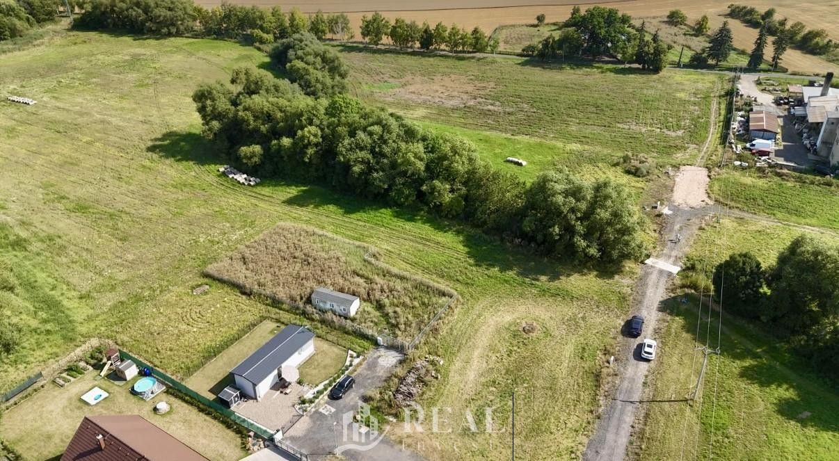 Prodej pozemku 995 m² - foto 3