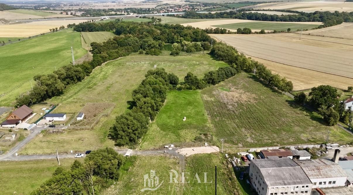 Prodej pozemku 995 m² - foto 6