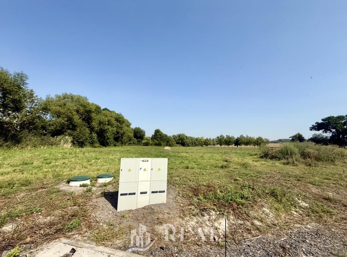 Prodej pozemku 995 m² - foto 7