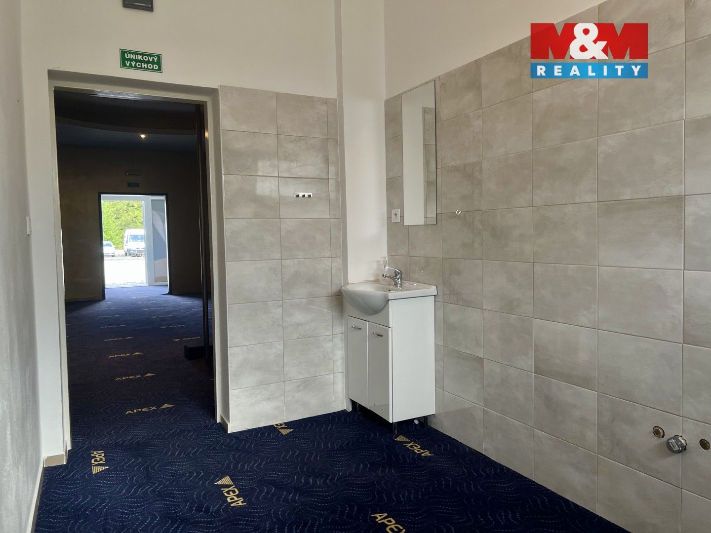 Pronájem komerčního prostoru 160 m² - foto 4