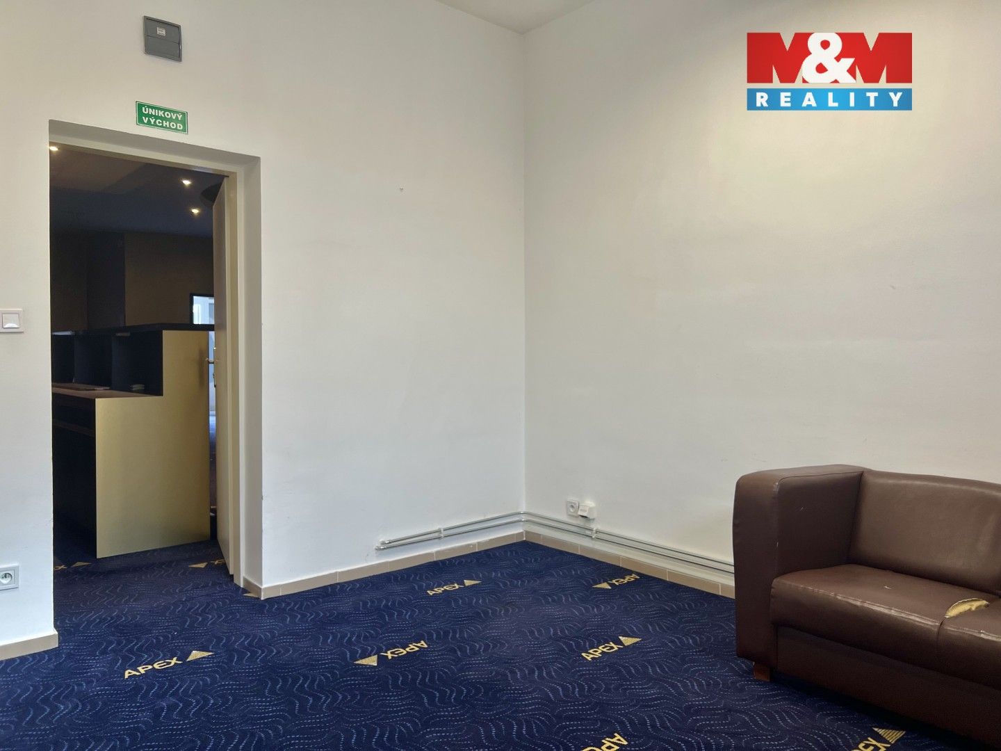 Pronájem komerčního prostoru 160 m² - foto 8