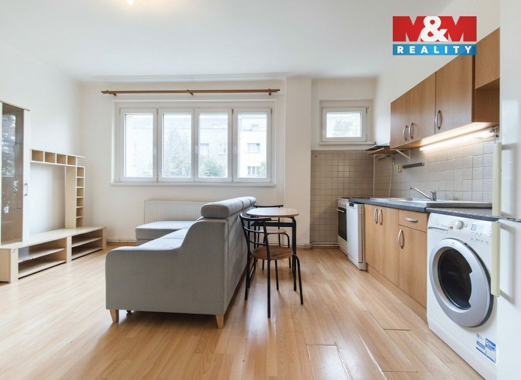 Pronájem bytu 2+kk 41 m² - foto 4