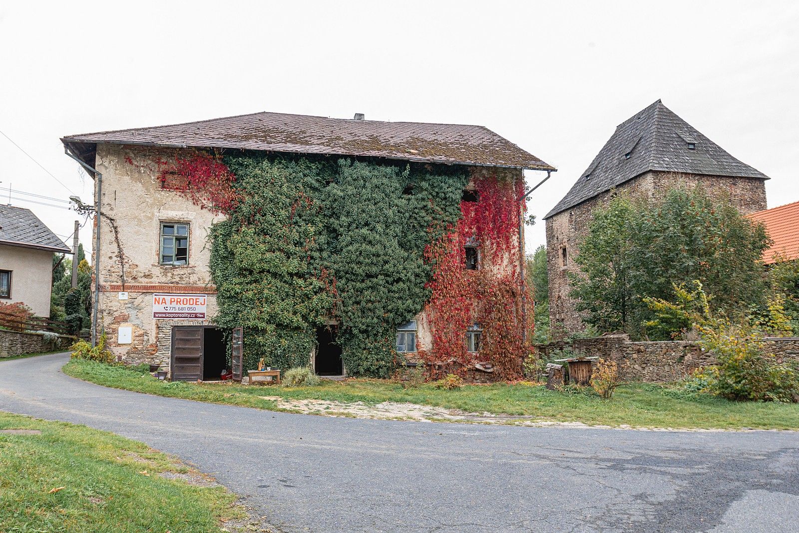 Prodej nemovitosti 250 m² - foto 1
