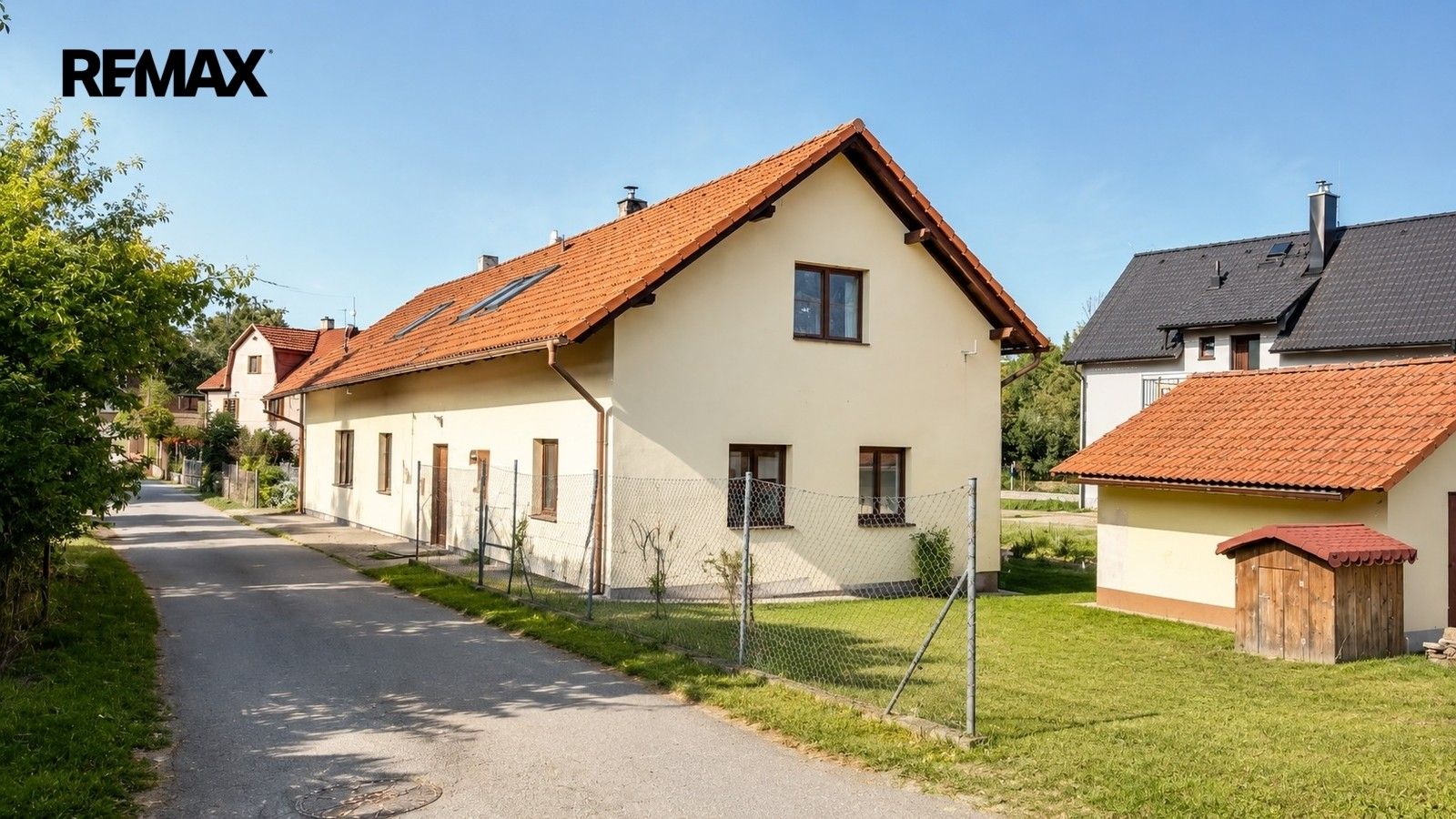 Prodej domu 230 m² - foto 1