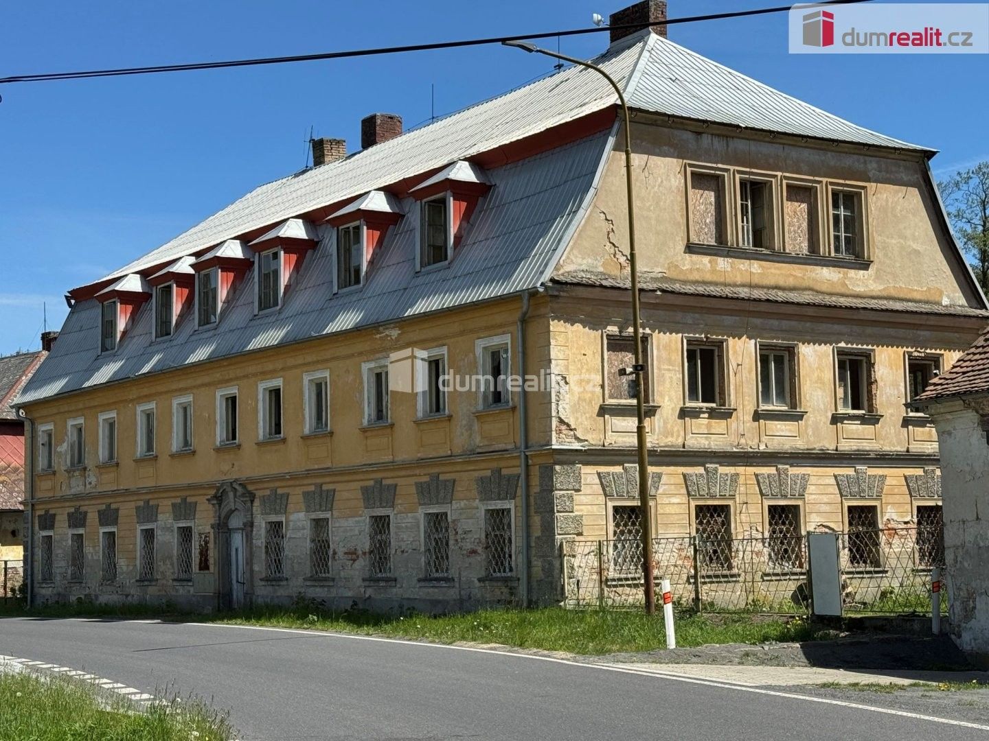 Prodej komerčního prostoru 11489 m² - foto 1