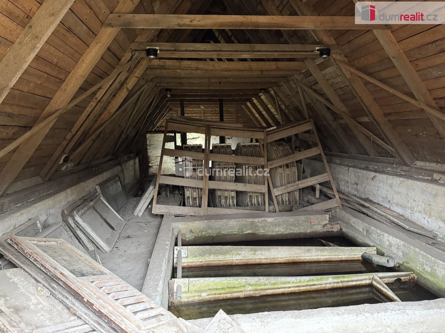 Prodej komerčního prostoru 11489 m² - foto 14