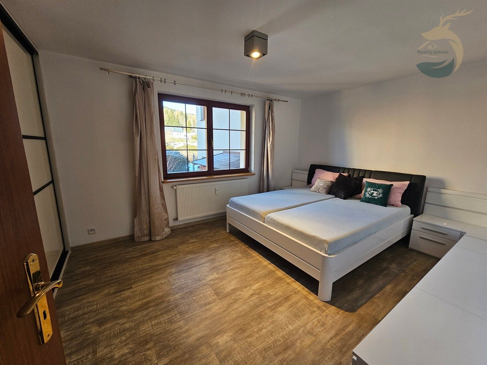 Prodej nemovitosti 431 m² - foto 13