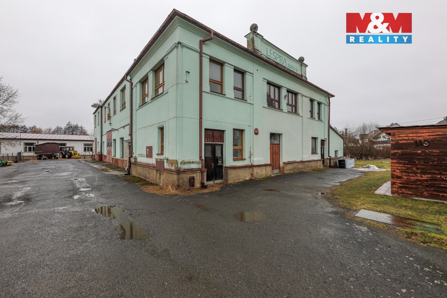 Prodej komerčního prostoru 1100 m² - foto 1