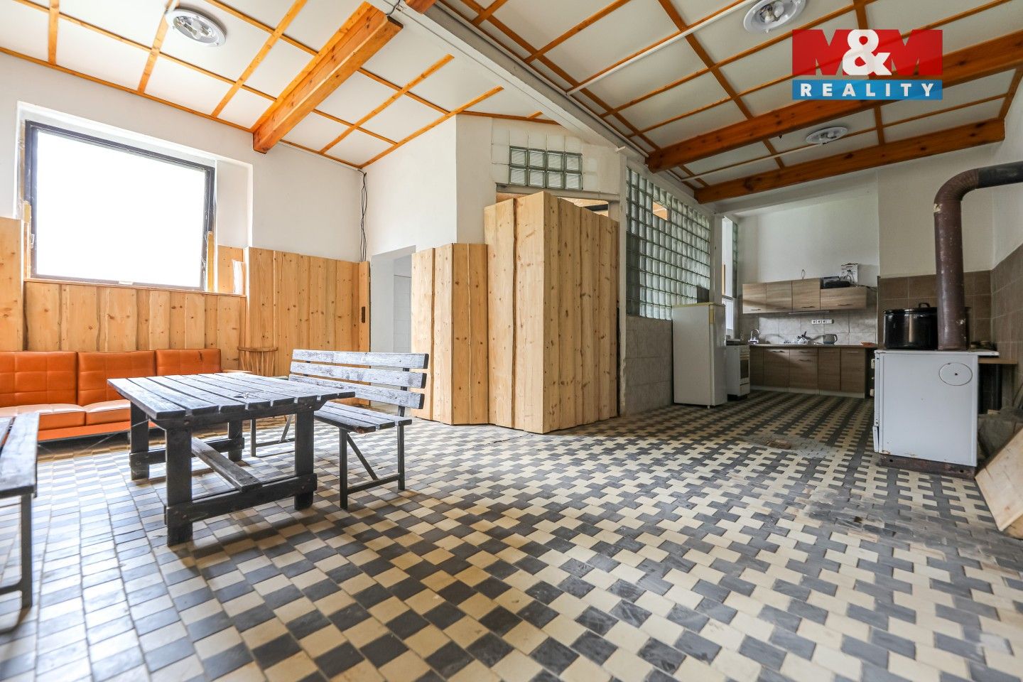 Prodej komerčního prostoru 1100 m² - foto 9