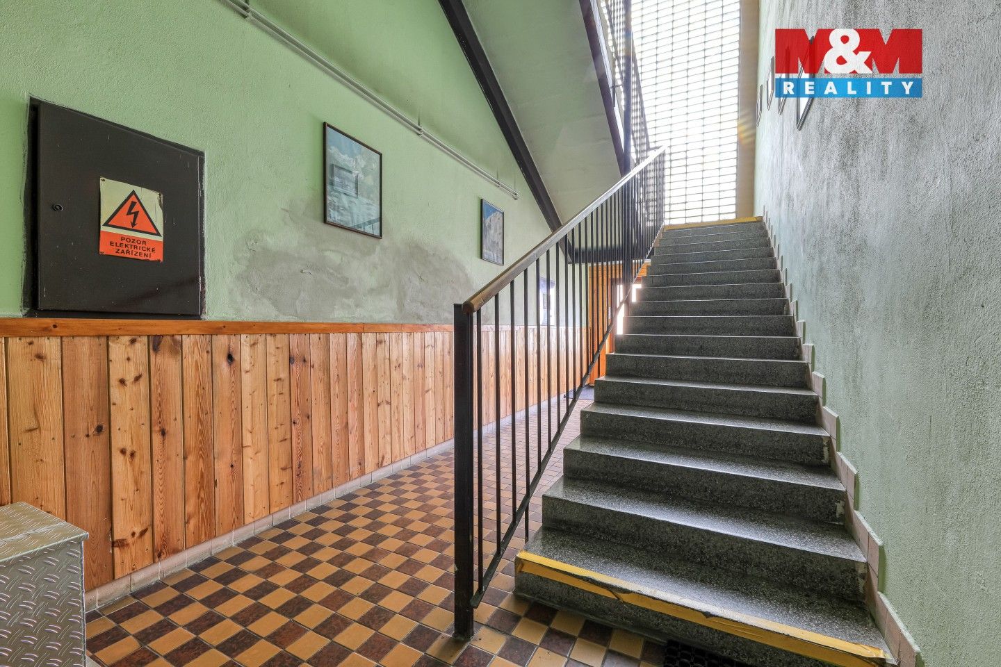 Prodej komerčního prostoru 1100 m² - foto 24