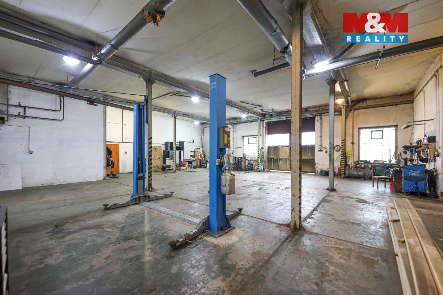 Prodej komerčního prostoru 1100 m² - foto 21