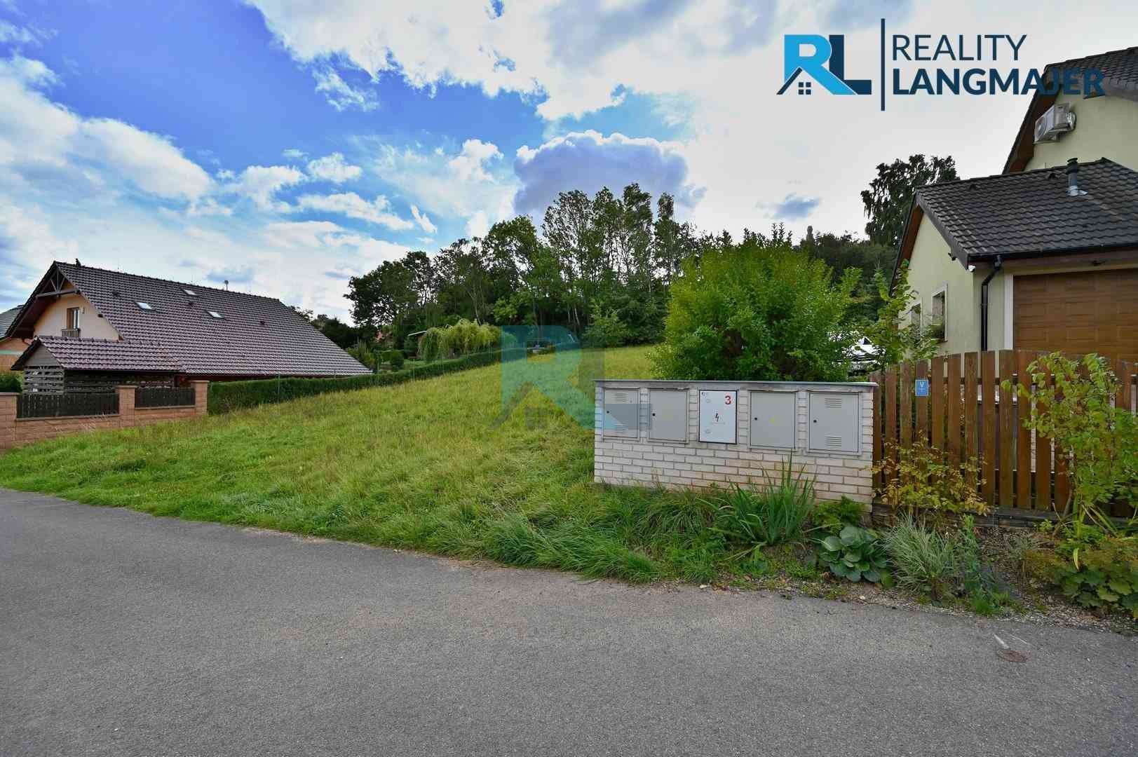 Prodej pozemku 972 m² - foto 5