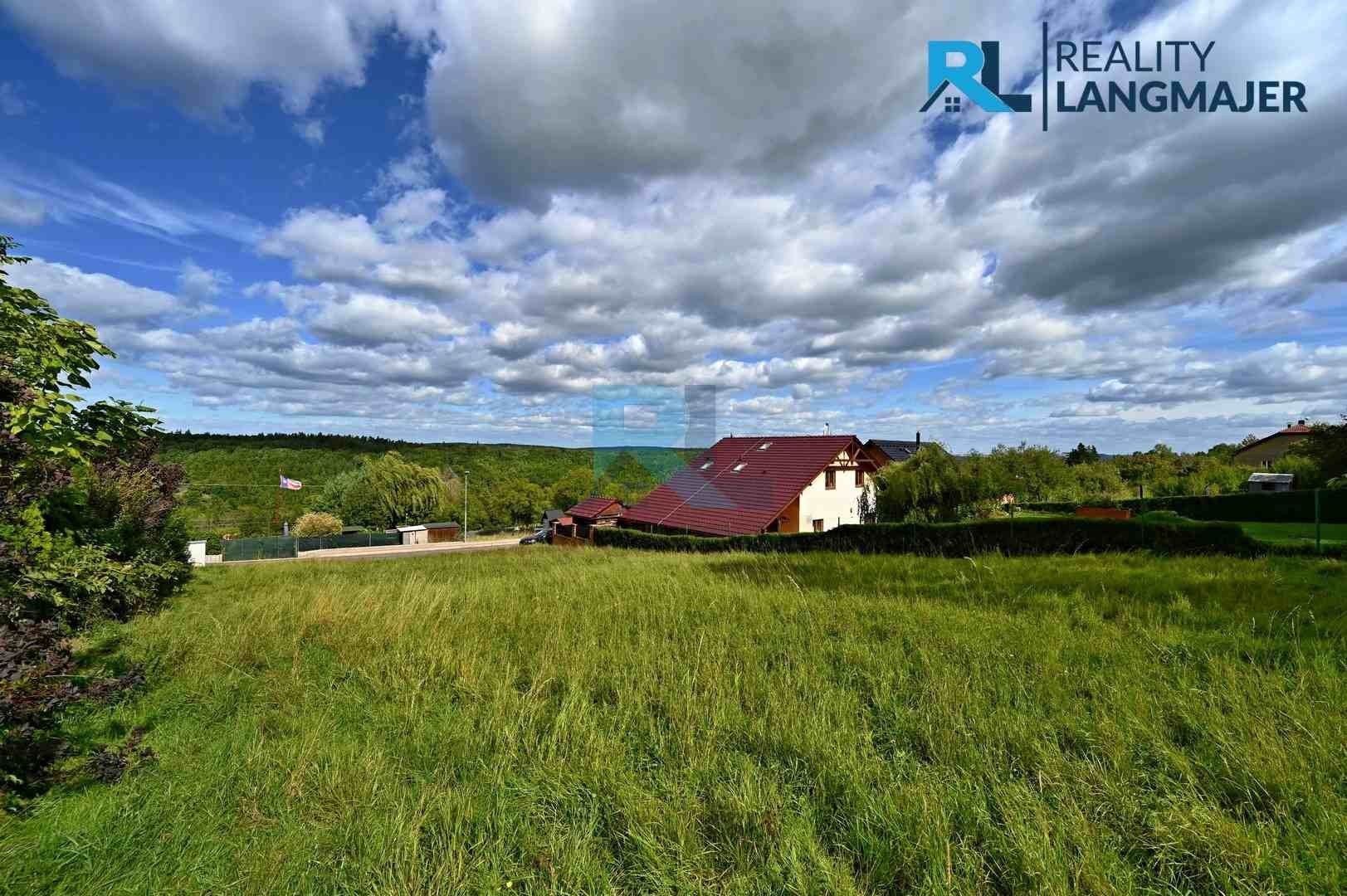 Prodej pozemku 972 m² - foto 2