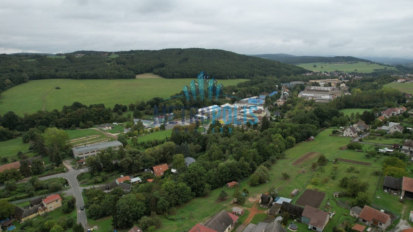 Prodej nemovitosti 280 m² - foto 6