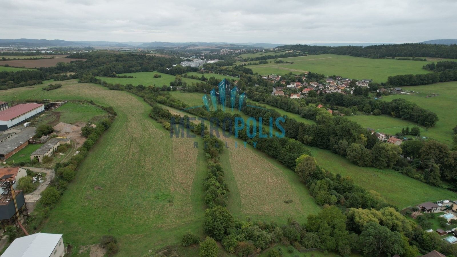 Prodej nemovitosti 280 m² - foto 7