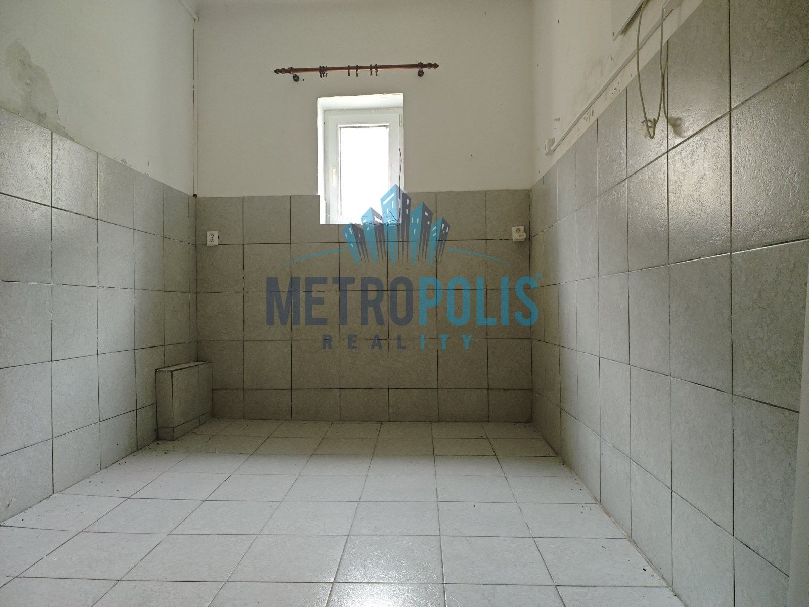 Prodej nemovitosti 280 m² - foto 17