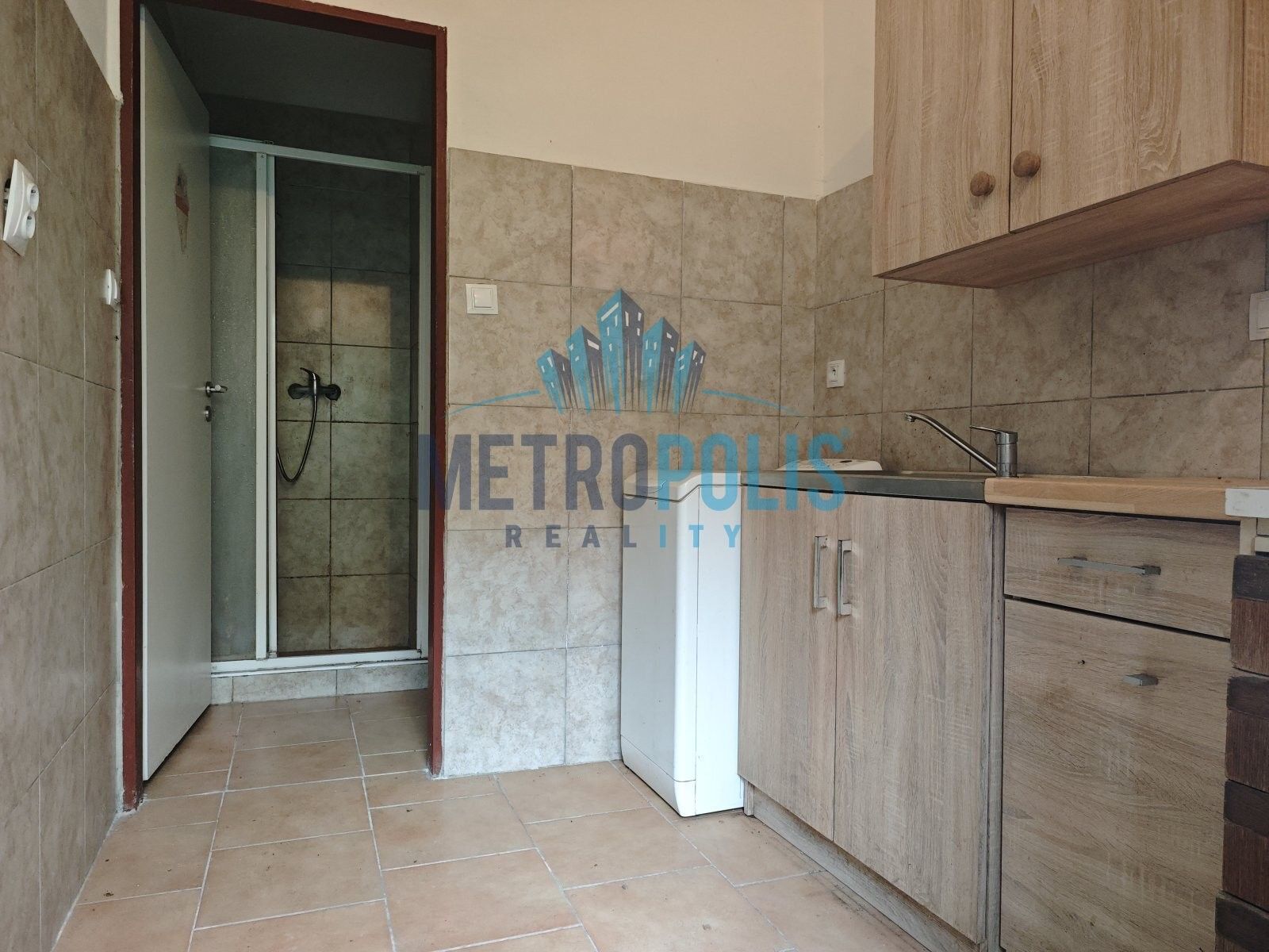 Prodej nemovitosti 280 m² - foto 22