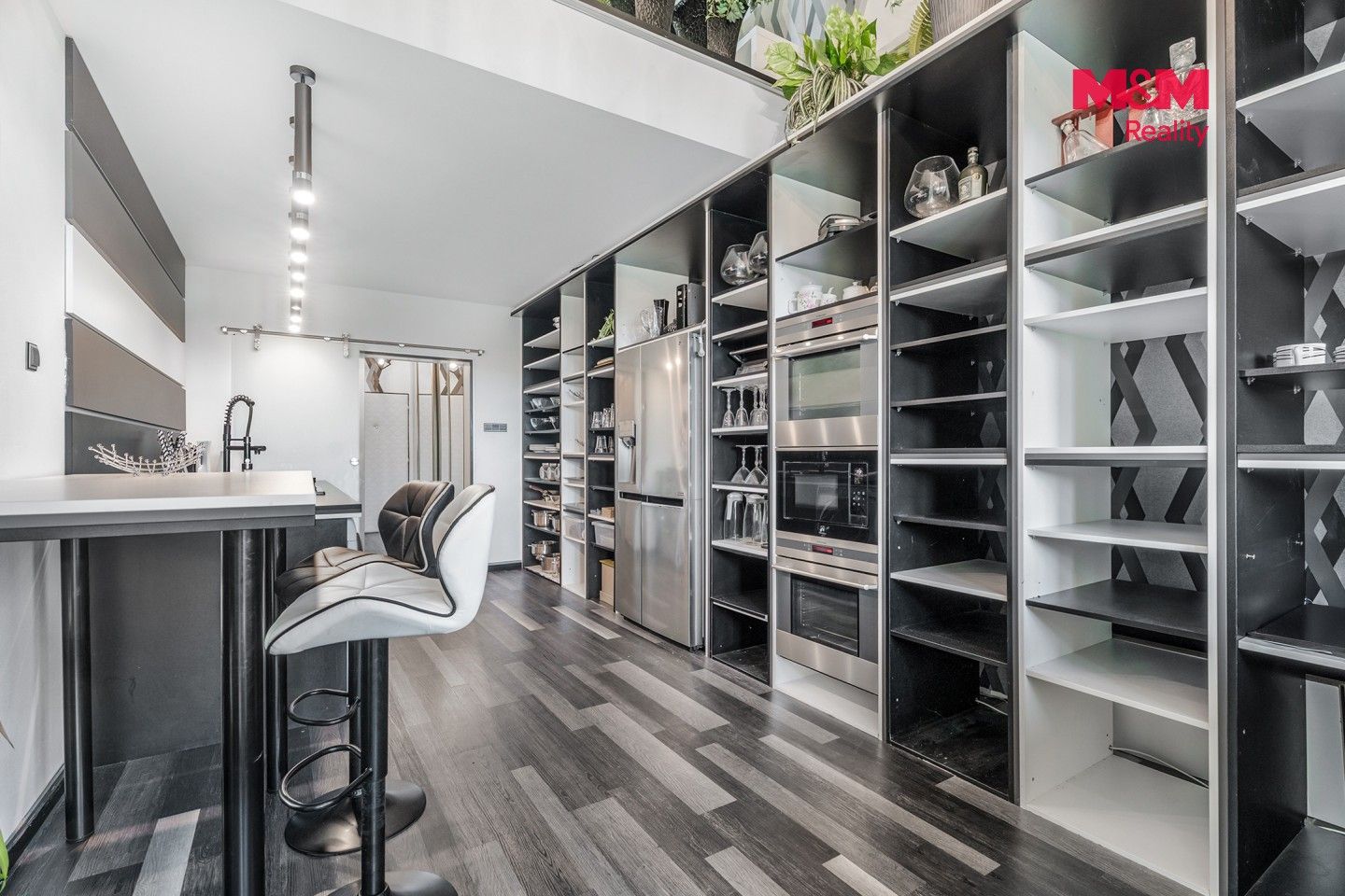 Pronájem bytu 3+kk 103 m² - foto 3