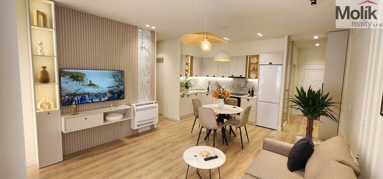Prodej bytu 3+kk 71 m² - foto 3