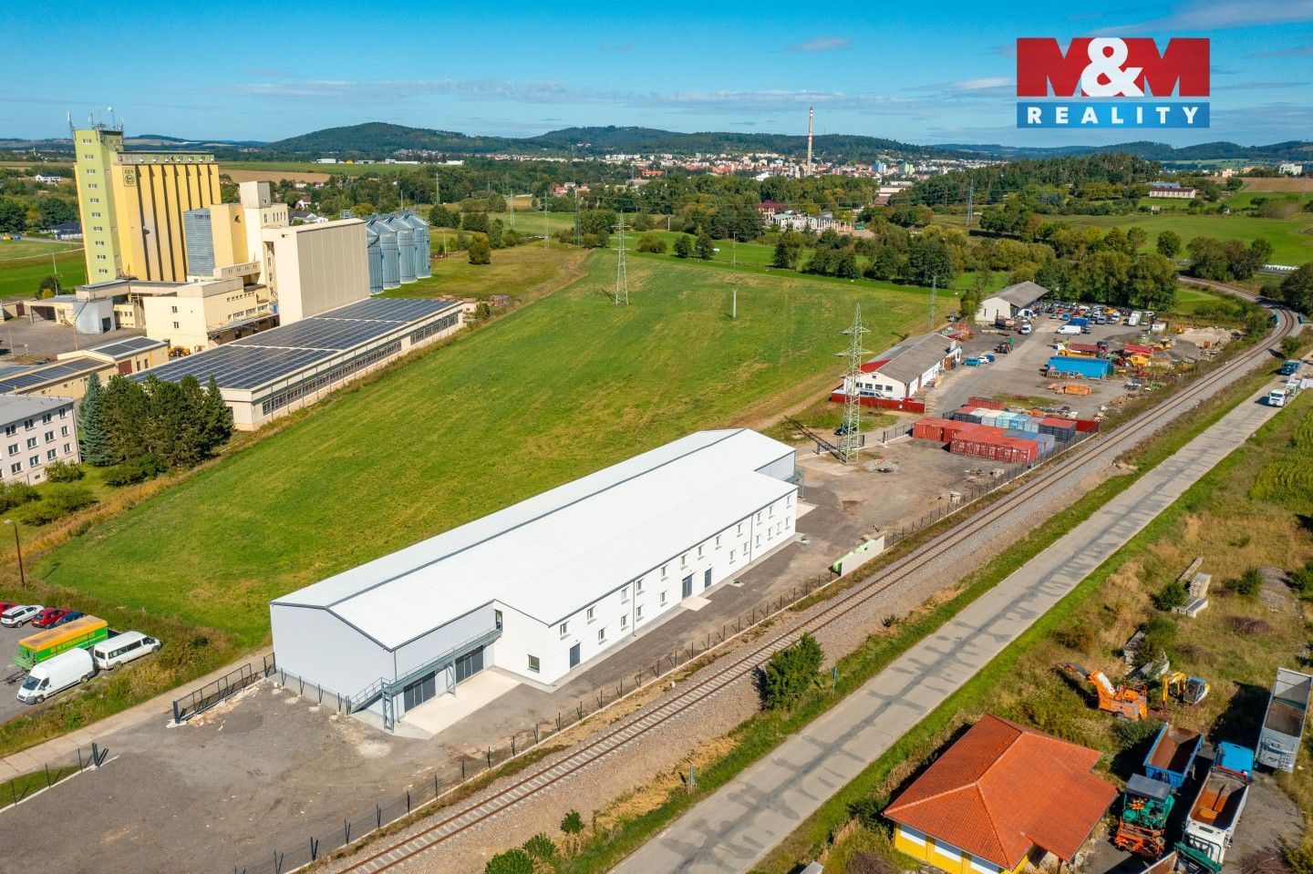 Pronájem komerčního prostoru 575 m² - foto 9