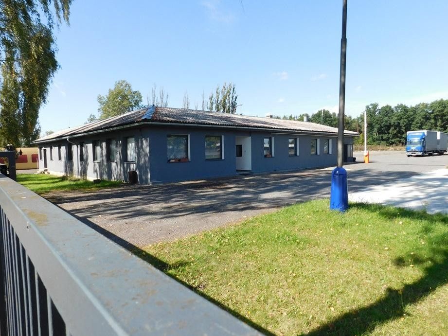 Pronájem komerčního prostoru 1240 m² - foto 2