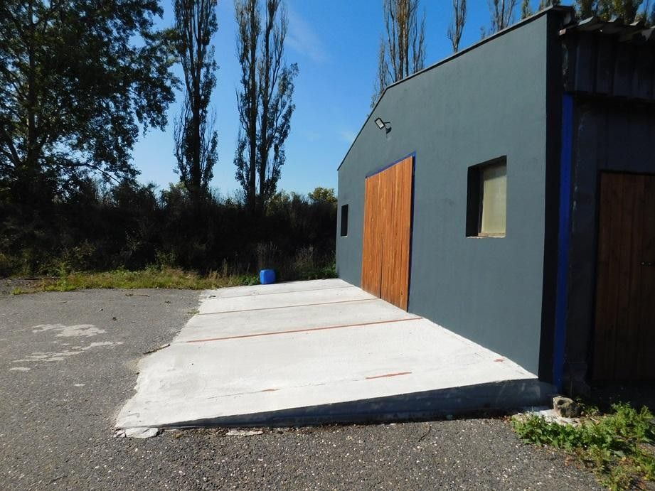 Pronájem komerčního prostoru 1240 m² - foto 8
