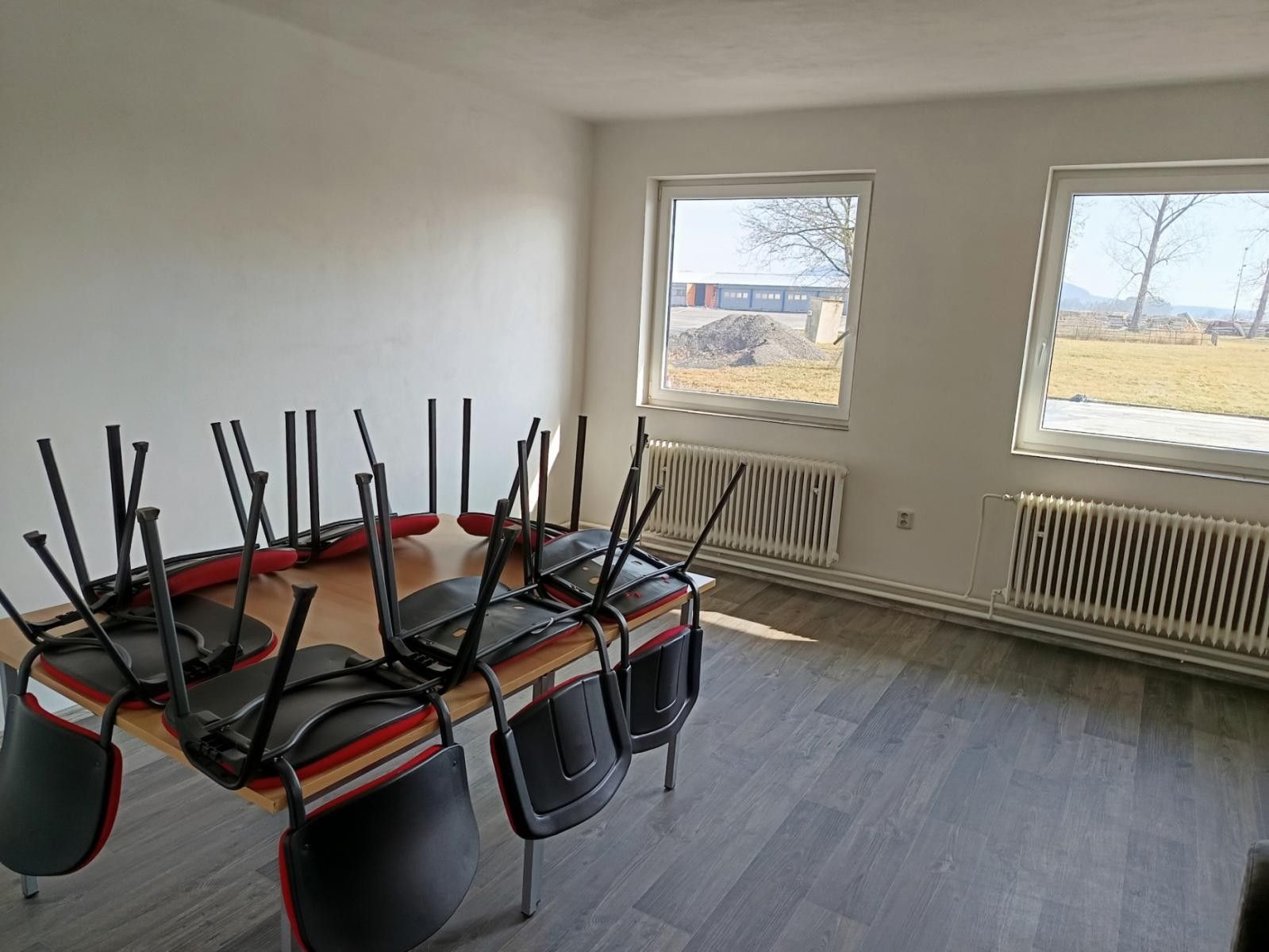 Pronájem komerčního prostoru 1240 m² - foto 5