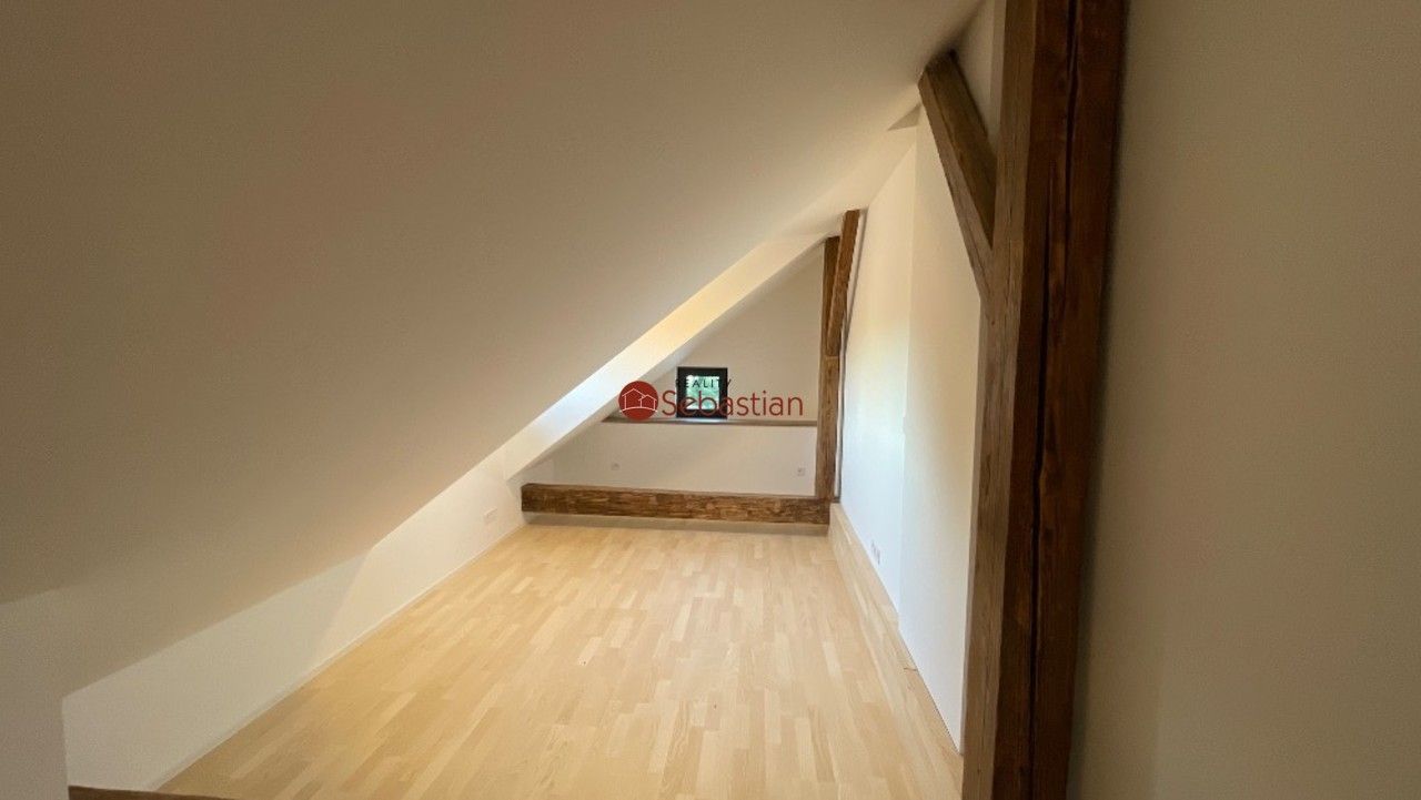 Pronájem bytu 4+kk 99 m² - foto 11