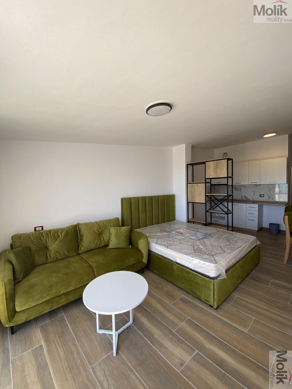 Prodej bytu 1+kk 41 m² - foto 1