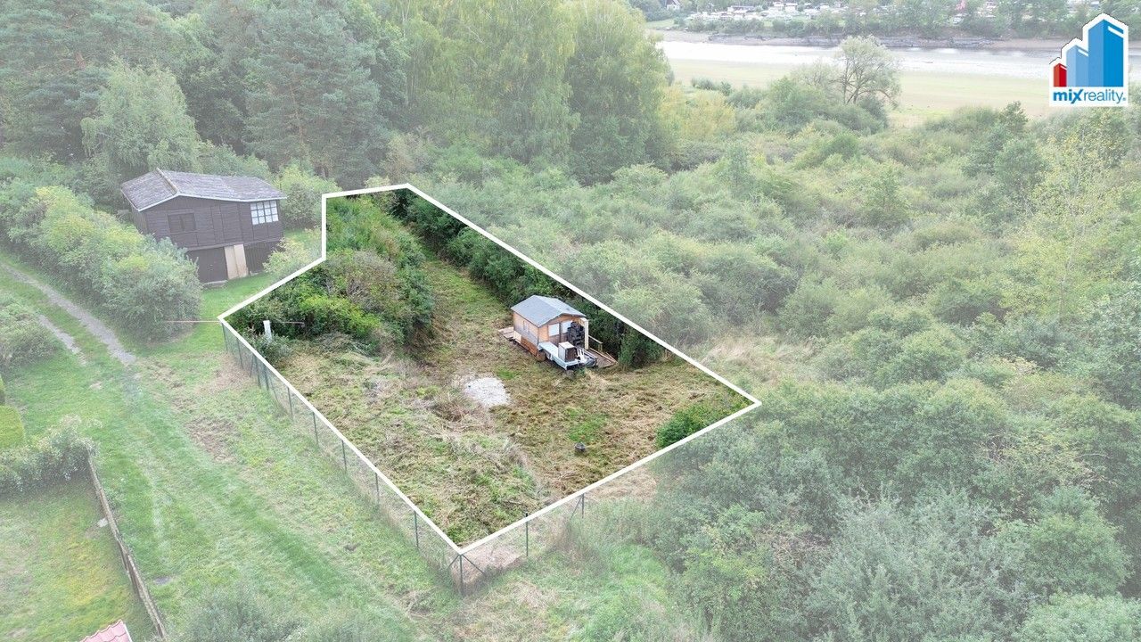 Prodej pozemku 710 m² - foto 2