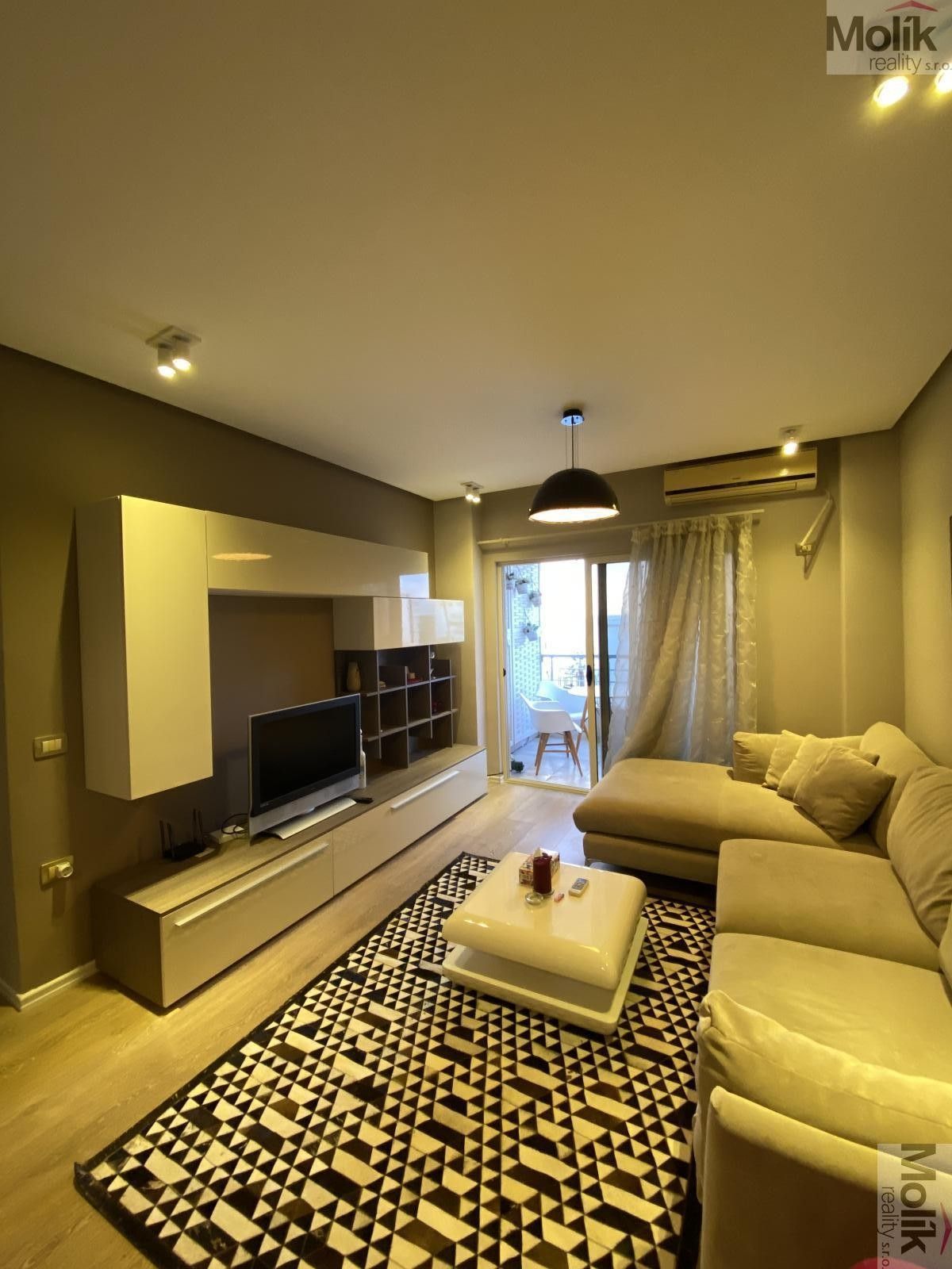 Prodej bytu 2+kk 79 m² - foto 4