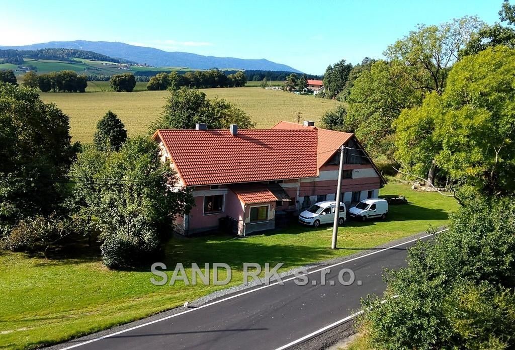 Prodej domu 256 m² - foto 1