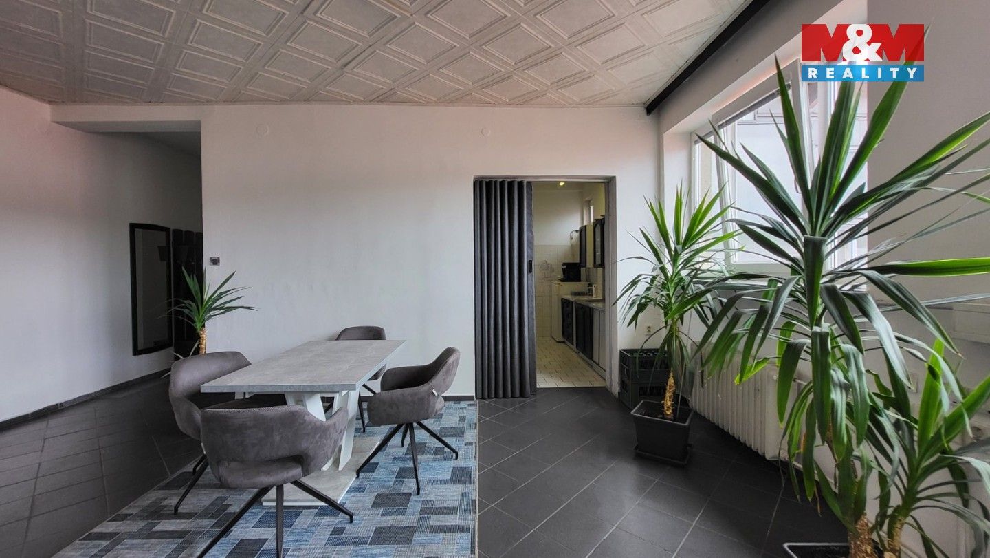 Pronájem komerčního prostoru 140 m² - foto 12