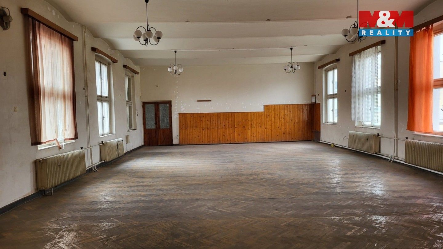 Pronájem komerčního prostoru 140 m² - foto 40